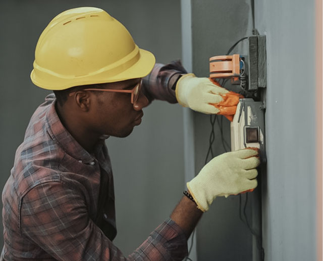 Chuveiro Elétrico em Volta Redonda: Instalação, Manutenção e Segurança com Eletricista carlos silva